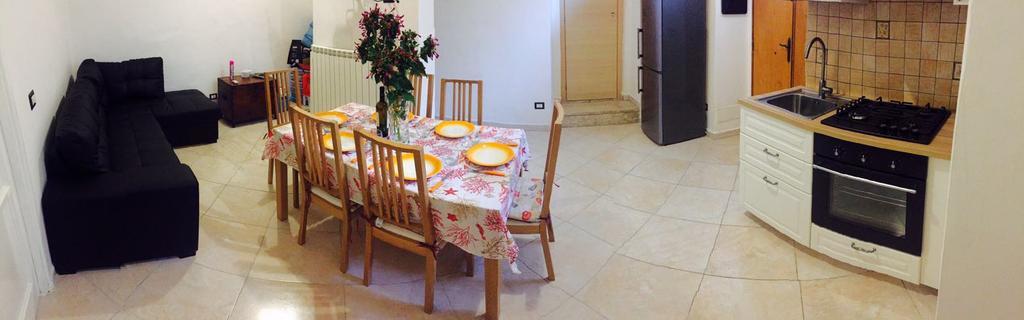 Aloha House Hotel Formia Ngoại thất bức ảnh
